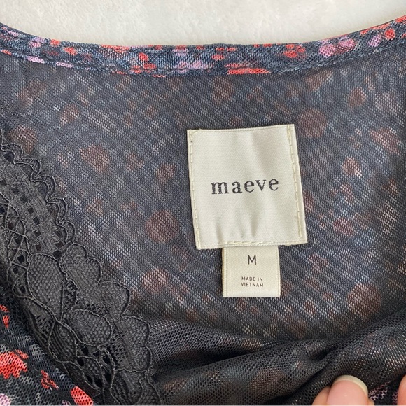 Maeve Floral Ballon Shoudlers Bell Sleeves Top with Lace Detail Size M - Picture 9 of 17